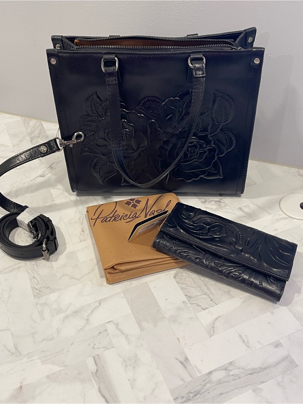 Patricia Nash Black Embossed Leather Tote with Coordinating Wallet - Picture 2 of 9